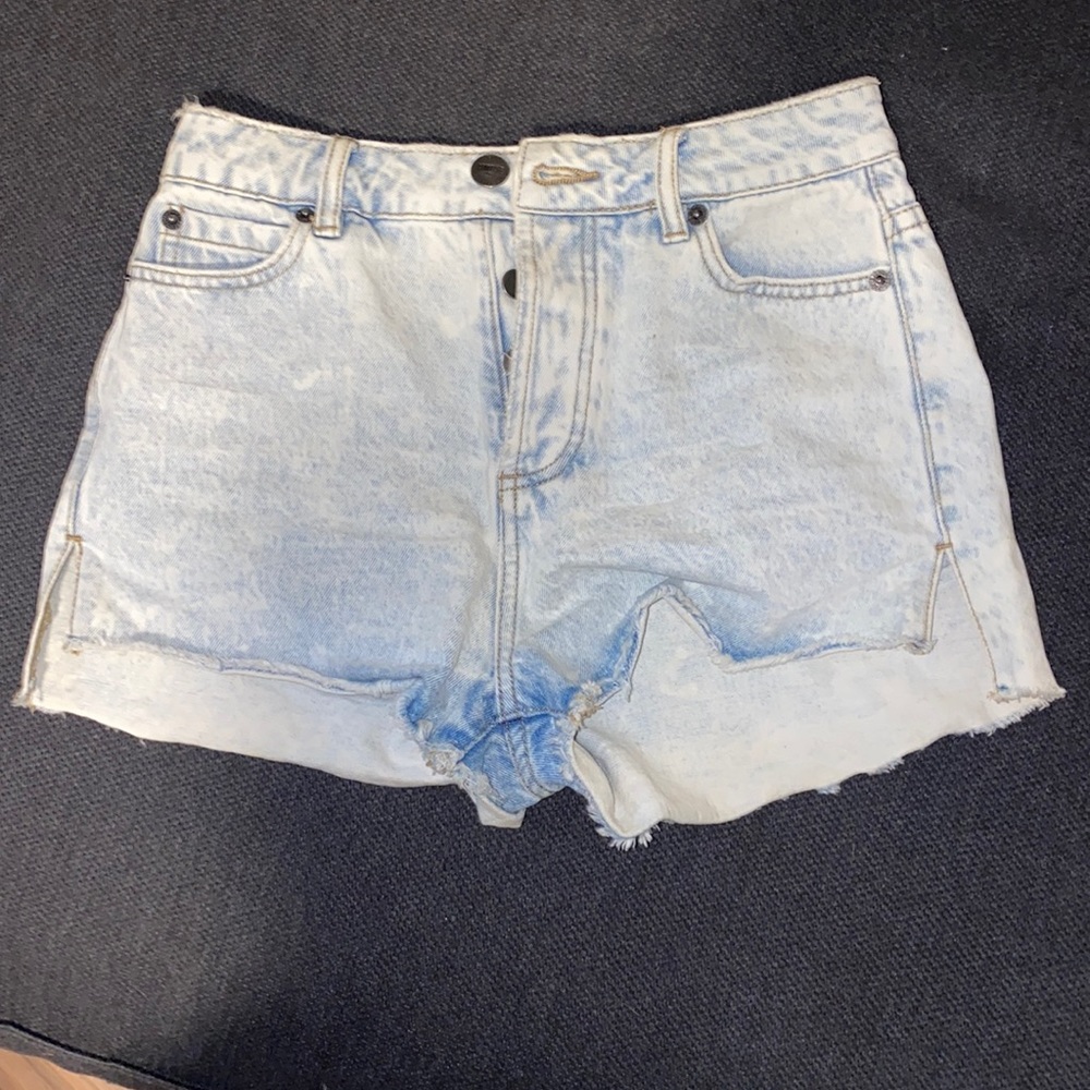 Amuse Society shorts